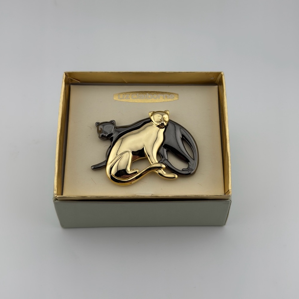 Liz Claiborne Silver Brooch Elegant Jewelry Piece